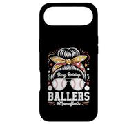 Busy Raising Ballers Mom of Both Baseball Softball Messy Bun Coque pour iPhone Air
