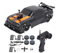 BuyWeek Voiture Télécommandée Drift, 2,4 GHz 1/16 Voiture de Drift RC 4 Roues Motrices avec Lumières LED 18 Km/H Haute Vitesse Pulvérisateur Arrière, pour Enfants et Adultes (Piles Trois)