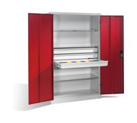 C + P Möbelsysteme Armoire à outils C+P à portes battantes, 3 tablettes et 3 tiroirs, H1950xL1200xP500mm Façade rouge rubis Corps gris clair Quantité:1