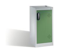 C + P Möbelsysteme Armoire d'appoint environnementale C+P avec porte pivotante, 2 tablettes pour bacs, H1020xL500xP500mm Façade vert réséda Corps gris clair Quantité:1