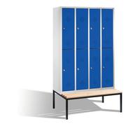 C + P Möbelsysteme C+P Armoire à casiers Classic double étage avec banc, 8 compartiments, H2090×I1190×P500/815mm, façade bleu gentiane, corps gris clair Quantité:1