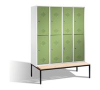 C + P Möbelsysteme C+P Armoire à casiers Classic double étage avec banc, 8 compartiments, H2090×I1590×P500/815mm, façade vert réséda, corps gris clair Quantité:1