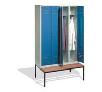 C + P Möbelsysteme C+P Doppelspind Classic avec banc, 4 compartiments, H2090×I1190×P500/815mm, façade bleu clair, corps gris clair Quantité:1