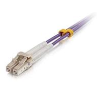 C2G Câble de raccordement Fibre Optique LC/LC OM4 LSZH Violet 3 m LC multimode (M) - 3 m - Fibre Optique - 50/125 microns - OM4 - Violet