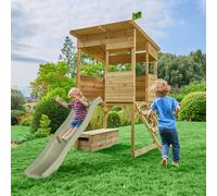 Cabane sur pilotis avec toboggan