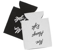 Cabilock Lot de 2 Set de Manchons Isothermes en Néoprène pour Canettes de Bière, Soda et Vin, Housses Isolantes Réutilisables pour Mariage Motifs Parfait Madame Toujours Parfaite,