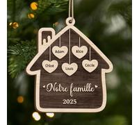 Cadeau Plus Ornement en Bois Personnalisé - Notre Maison De Famille - Décoration de Noël pour Famille, Boules de Noel personnalisées, Déco de noël avec prénom, Cadeau Famille personnalisé (Model #1)