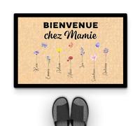 Cadeau Plus Tapis Personnalisé Prénom - Bienvenue chez - Maman/Mamie - Paillasson Personnalisable, Tapis Maison, Paillasson Original (7 Enfants)