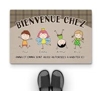 Cadeau Plus Tapis Personnalisé Prénom - Bienvenue chez Nous - Cadeau Cremaillere Maison, Paillasson Personnalisable, Tapis Maison, Paillasson Original (3 Enfants)