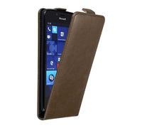 cadorabo Coque pour Nokia Lumia 950 en Marron CAFÉ - Housse Protection en Style Flip avec Fermoire Magnétique - Etui Poche Folio Case Cover