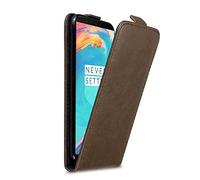 cadorabo Coque pour OnePlus 5T en Marron CAFÉ - Housse Protection en Style Flip avec Fermoire Magnétique - Etui Poche Folio Case Cover