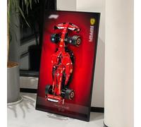 Cadre d’Exposition Mural pour LEGO Technic Ferrari SF-24 F1 Racing Car 42207 - Support Vertical Premium avec Fond HD, Présentoir Gain de Place 80 × 50 cm (Modèle Non Inclus)