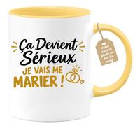 Café-Croissant - Mug Ça Devient Sérieux Je Vais Me Marier - Jaune/Céramique | Mug pour annoncer ses fiançailles de manière humoristique
