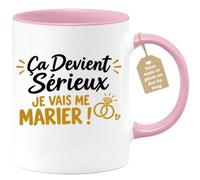 Café-Croissant - Mug Ça Devient Sérieux Je Vais Me Marier - Rose/Céramique | Mug pour annoncer ses fiançailles de manière humoristique