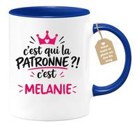 Café-Croissant - Mug C'est Qui La Patronne ?! C'est Mélanie - Bleu/Céramiqu | Mug humoristique avec la phrase 'C'est qui la patronne ?! C'est Mélanie'