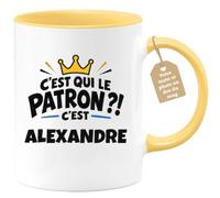 Café-Croissant - Mug C'est Qui Le Patron ?! C'est Alexandre - Jaune/Céramiq | Mug humoristique avec la question incontournable : C'est qui le patron ?! C'est Alexandre