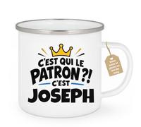 Café-Croissant - Mug C'est Qui Le Patron ?! C'est Joseph - Blanc/Emaille | Mug humoristique avec la question incontournable : C'est qui le patron ?! C'est Joseph