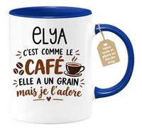 Café-Croissant - Mug Prénom Elya C'est Comme Le Café Elle A Un Grain - Bleu | Mug humoristique avec phrase sur le café et Elya