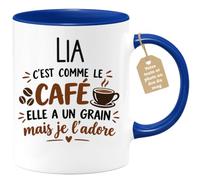 Café-Croissant - Mug Prénom Lia C'est Comme Le Café Elle A Un Grain - Bleu/ | Mug humoristique avec phrase sur le café et Lia