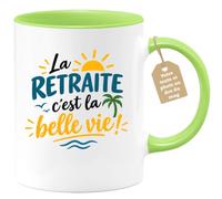 Café-Croissant - Mug Retraite C'est La Belle Vie - Vert/Céramique | Parfait pour célébrer la retraite avec style.