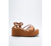 cafe noir chaussures femme de couleur marron