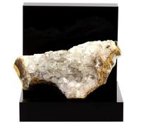 Calcite. 1705.0 Ct. Pau. France..