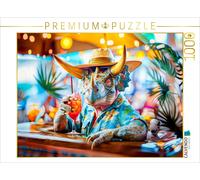 Puzzle · L'heure du Cocktail - Dino au Bar de la Plage | Dino est assis au bar à cocktails et sirote avec plaisir · 1000 pièces · Format assemblé 64 × 48 cm · CALVENDO Puzzle