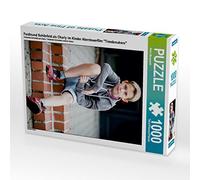 CALVENDO Puzzle Ferdinand Schönfeld dans Le rôle de Charly dans Le Film d'aventure pour Enfants Timebreakers. 1000 Pieces 48 x 64 cm from Niels Marquardt