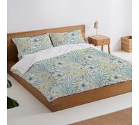 Cama capitoné de matrimonio con un cabecero en tela color gris y de madera chapada en nogal natural. Incluye un confortable somier multilamas fabricado en madera de pino.