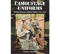 Camouflage Uniforms Martin J. Brayley (Auteur)