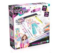 Canal Toys Tablette Lumineuse - Mode avec Kit Créatif Complet - Table Dessin LED avec Crayons, Pochoirs et Stickers - Set Design Vêtements avec Accessoires pour Enfants