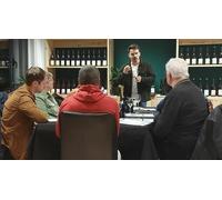 Cap Adrénaline Atelier d'assemblage de votre vin dans un chai urbain près de La Roche-sur-Yon