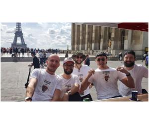 Cap Adrénaline Bar Tour Paris : Explorez à 8 la capitale en pédalant avec une boisson à la main - 1h