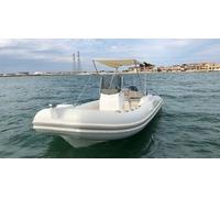 Cap Adrénaline Location de bateau sans permis à Istres