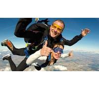Cap Adrénaline Saut en parachute près de Compiègne - Saut avec l'équipe du champion du monde