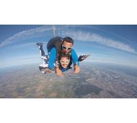 Cap Adrénaline Saut en parachute tandem à Blois