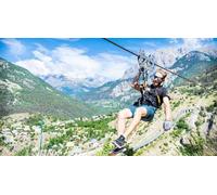 Cap Adrénaline Tyroliennes géantes et via ferrata dans les Gorges de la Durance à l'Argentière la Bessée