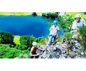 Cap Adrénaline Via Ferrata au Lac des Graves près d'Aurillac