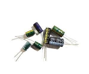 Capacitor 6.3V 6.3WV 680uF 820uF 1000uF 1500uF 2200uF 3300uF 4700uF 680MF 820MF 1000MF 1500MF 2200MF 3300MF 4700MF NWPNLXEA(20PCS 3300UF 10x20MM)