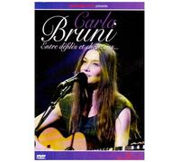 Carla Bruni : Entre défilés et chansons