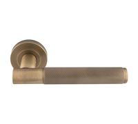 Carlisle Brass Lagos Ulitmate Lot de 2 poignées, 3 charnières et loquet de 7,6 cm en laiton antique