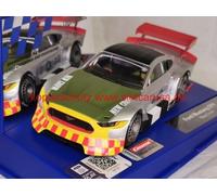 Carrera Digital 132 Voiture de logement Ford Mustang GTY New Crow – Feux avant/arrière, codable