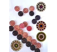 Carrom Board Coin and Striker Professional Solid Set de dames en bois avec crête empilable (24 pièces de carrom avec couverture/étui de frappe + 1 Striker couleur aléatoire) - Blanc/rouge/noir
