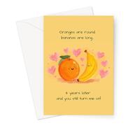 Carte amusante pour 4e anniversaire de mariage | Lin et fruits pun, pour mari ou femme (Oranges Are Round, Bananas Are Long 4 Years Later And You Still Turn Me On Card)
