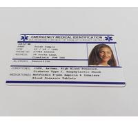 Carte d'alerte médicale, informations médicales d'urgence, détails du proche parent, conditions médicales, allergies, carte PVC