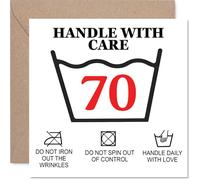 Carte d'anniversaire amusante 70 ans - Poignée avec soin - Design humoristique 70e avec instructions d'entretien ludiques - Une façon effrontée de marquer un grand anniversaire - Carré de 145 mm