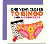 Carte d'anniversaire amusante - One Year Closer - Carte de bingo colorée et illustration de culotte géante - Parfait pour embrasser une autre année avec un rire - Carré de 145 mm, enveloppe incluse