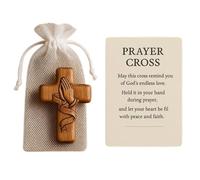 Carte de prière en bois en forme de croix avec deux mains en maille avec gaze
