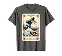 Carte de Tarot Japonais représentant Un Chat Surfant La Grande Vague de Kanagawa T-Shirt
