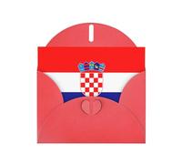 Carte de vacances horizontale drapeau de la République de Croatie avec enveloppe en forme de cœur rouge et écrire divers vœux de vacances
